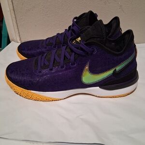 Nike Men's Athletic Shoes in Purple and Yellow